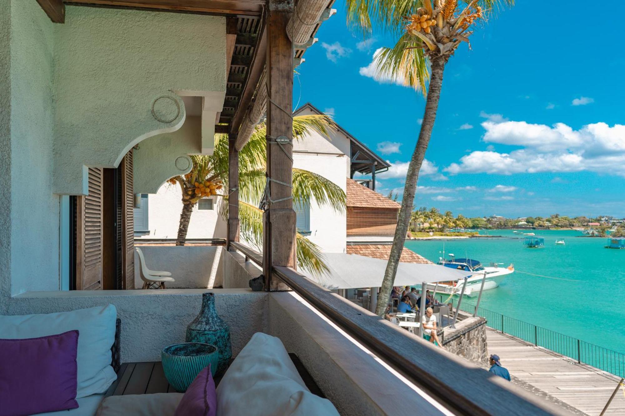 Beachfront Luxurious Stunning Sunset Boulevard Apartment, Grand Baie Exterior photo